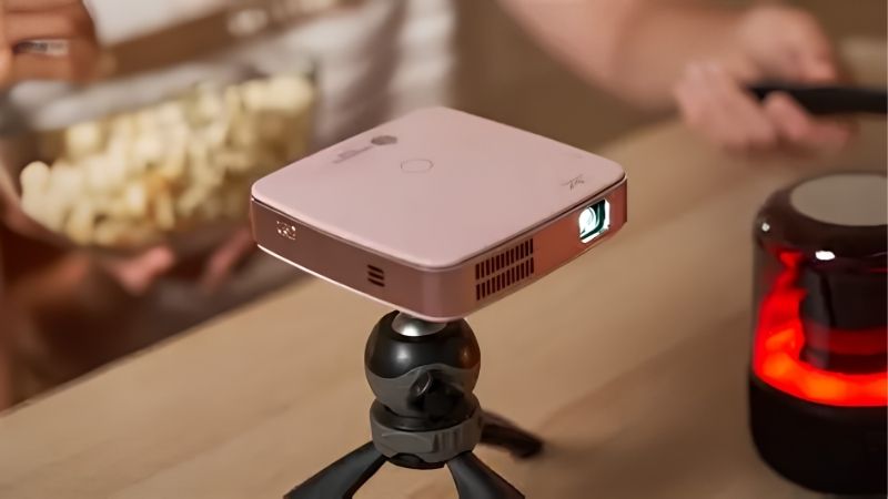 What a Best Buy Pocket Projector Can and Cannot Do