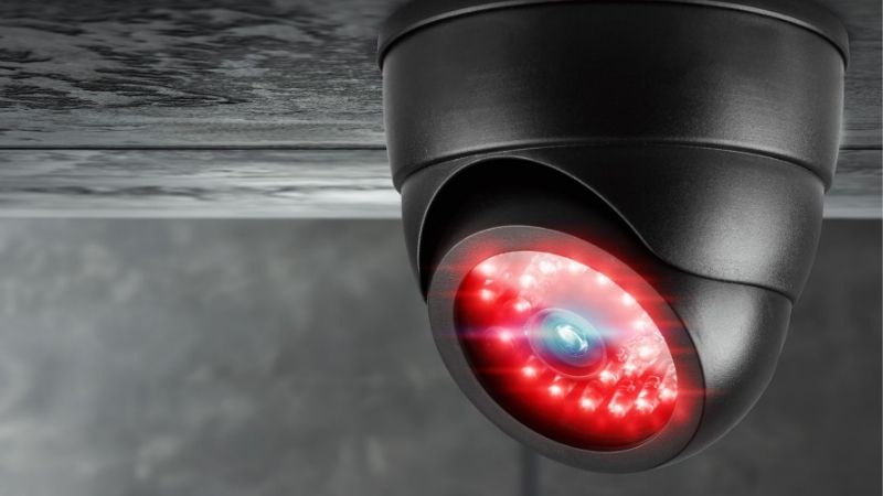 How Cameras Actually See In The Dark