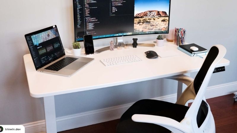 Top Office Monitors for a Productive Desk