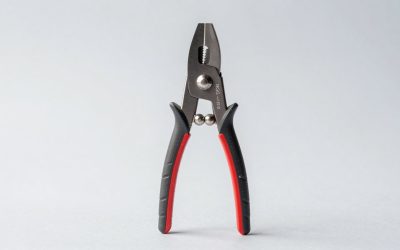 WGGE WG-015 Professional Wire Stripper vs ANGELSWORD 8 inch Wire Stripper: Which Should You Buy?